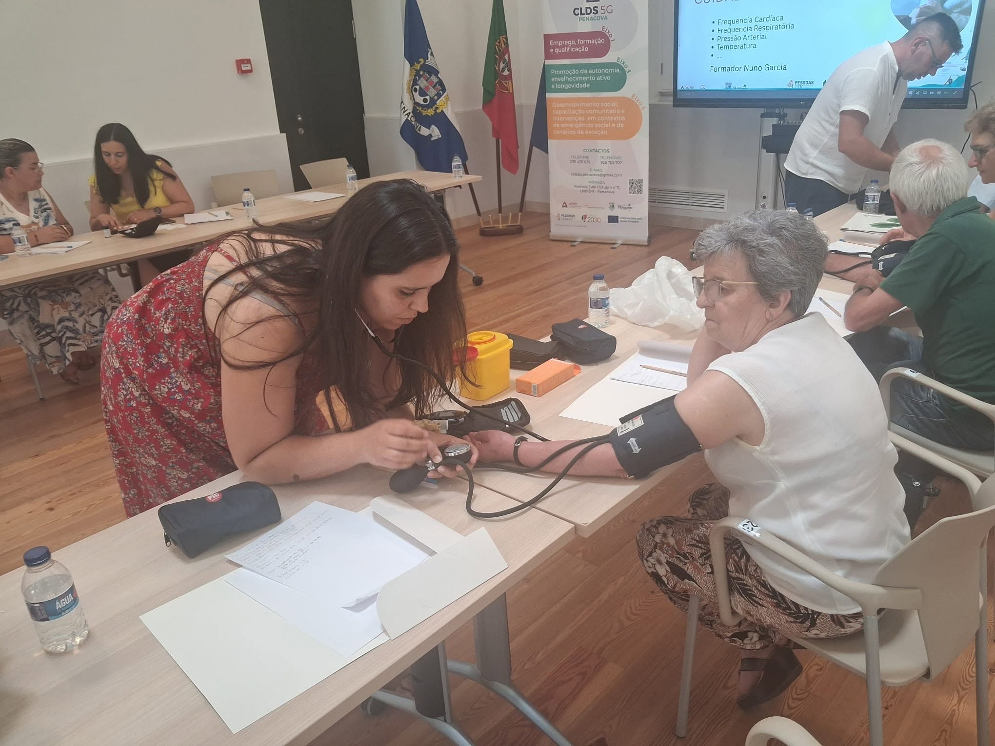 Cuidadores informais reforçam competências na avaliação de sinais vitais