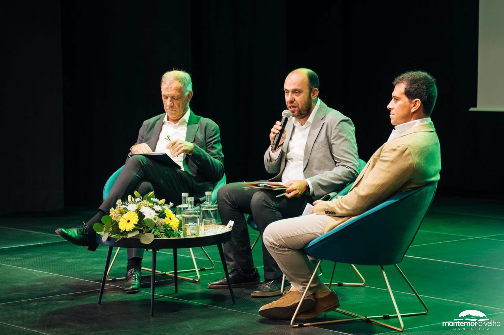 Colóquio do Tecido Empresarial reúne mais de 180 participantes