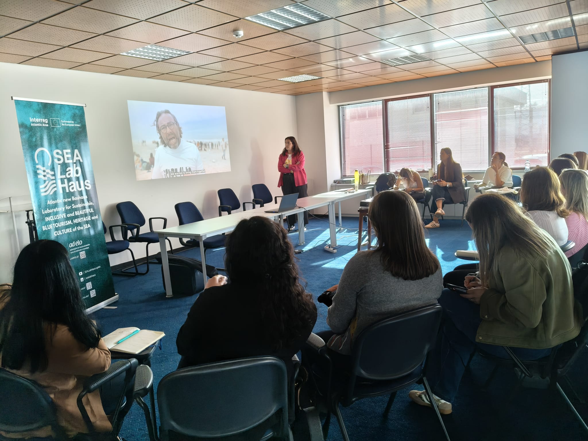 Projeto Intercultural Surf for Kids apresentado em sessão de capitalização do SEALabHaus